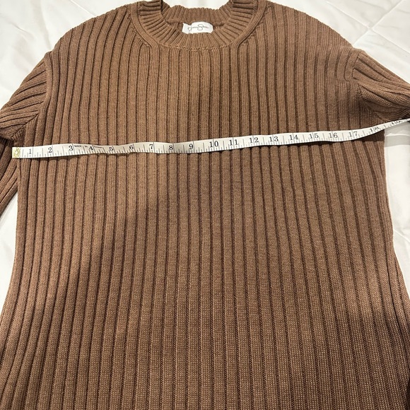 Sweater - Picture 3 of 5